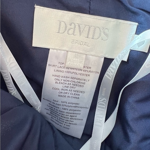David's Bridal Short Bridesmaid Dress with Sweetheart Neckline - Picture 15 of 16
